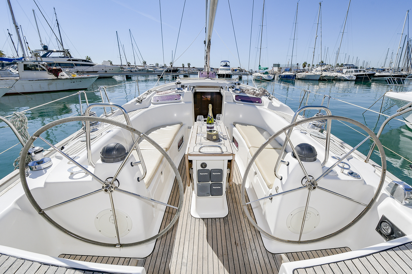 صور Bavaria 50 Cruiser 2