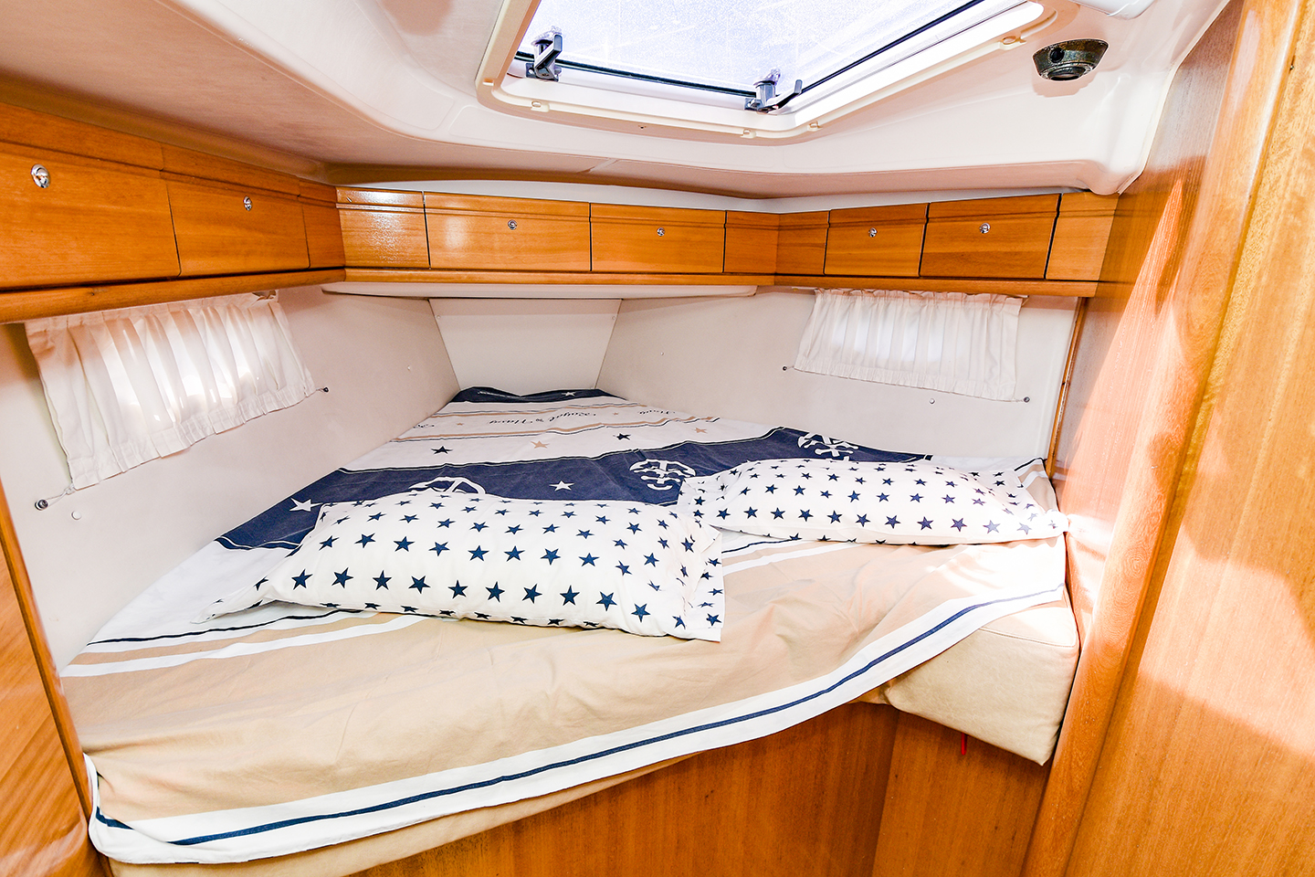 صور Bavaria 50 Cruiser 9