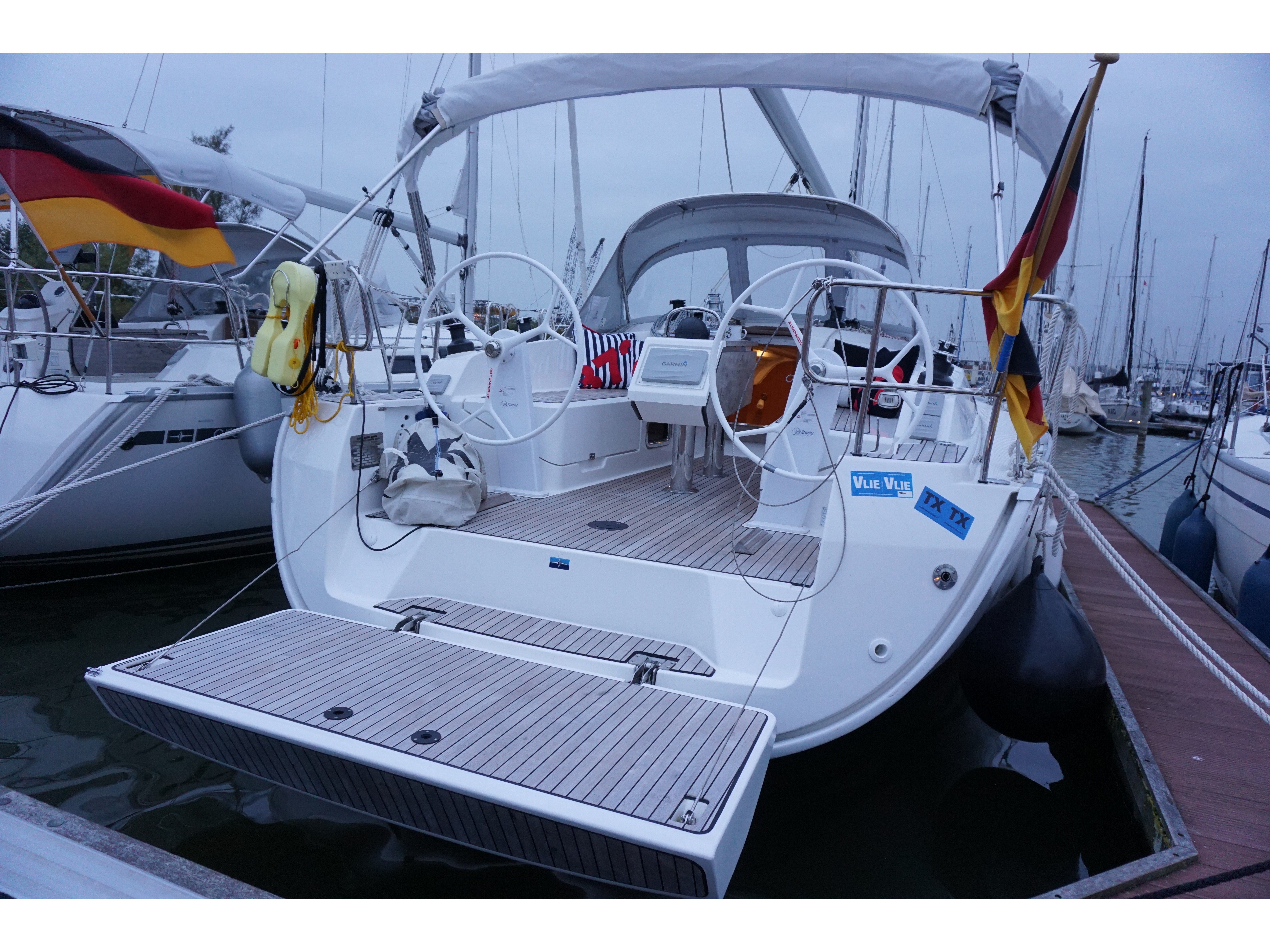 Bavaria Cruiser 37 “Aventura“, Lemmer