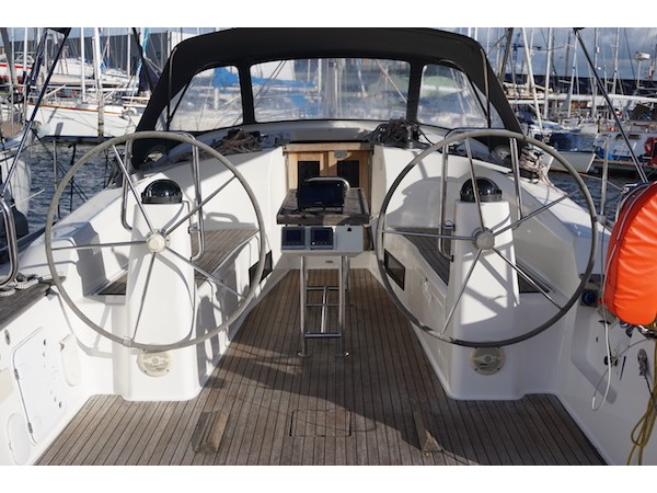 foto Bavaria Cruiser 40 12