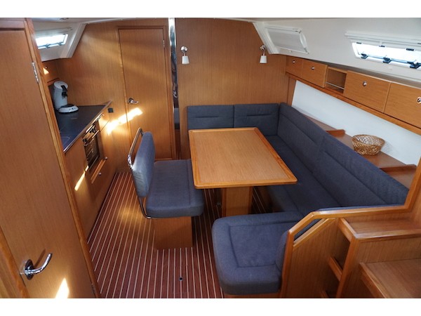 foto Bavaria Cruiser 40 13