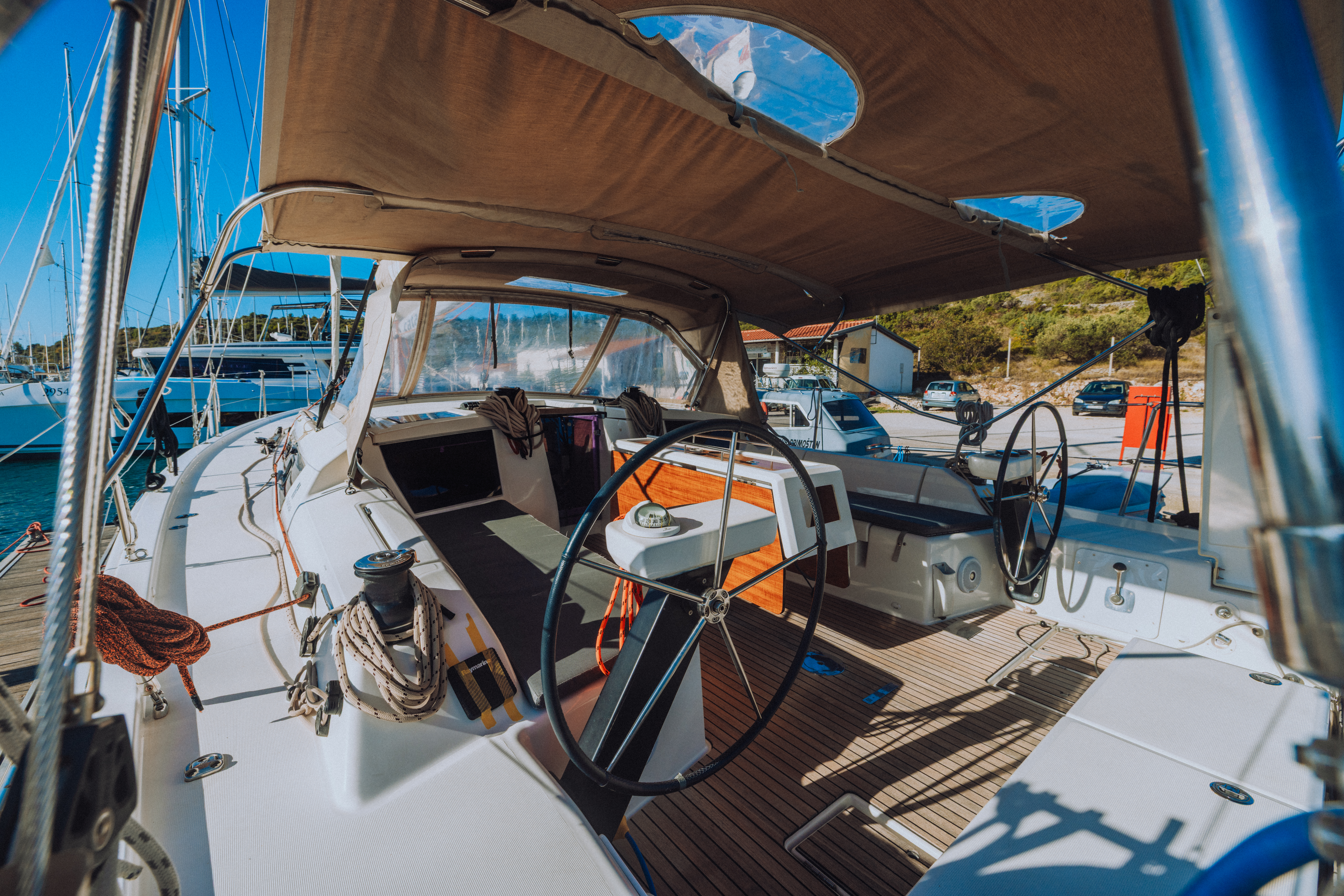 Dufour 430, Primošten