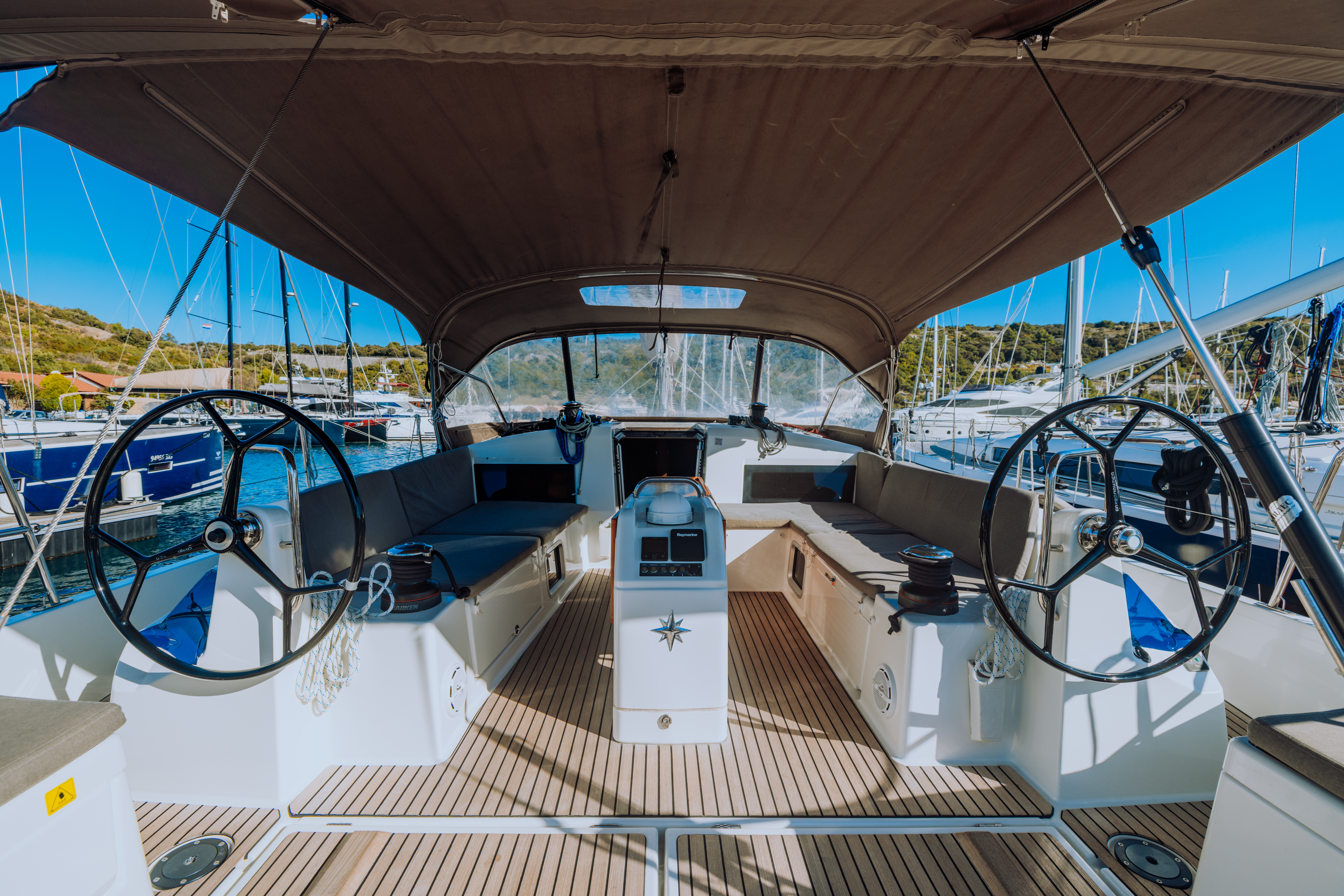 Dufour 430, Primošten