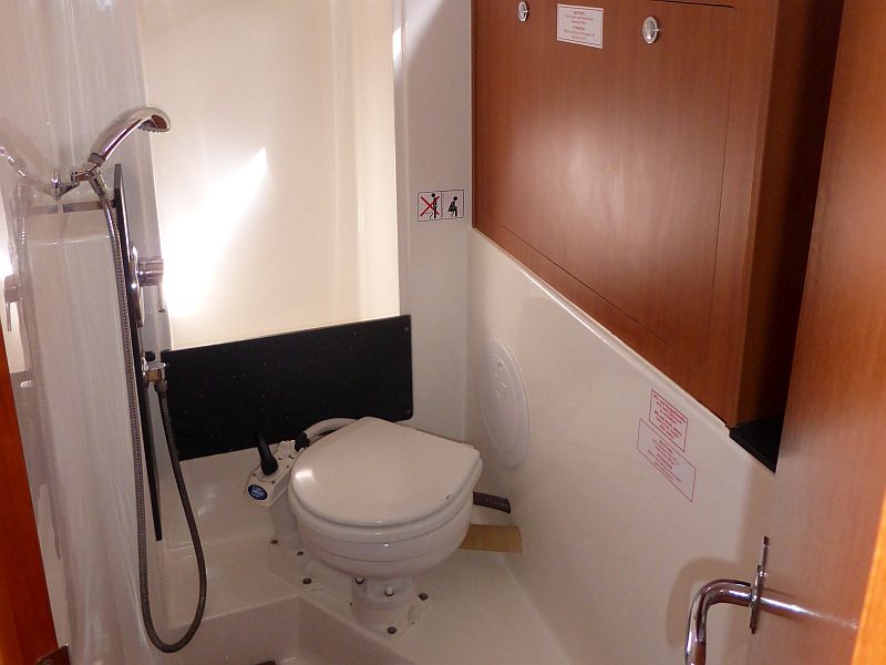 Foto Bavaria Cruiser 32 11