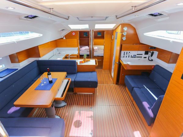 S/Y - Elan 494 Impression - 4 Cabins - Built 2014