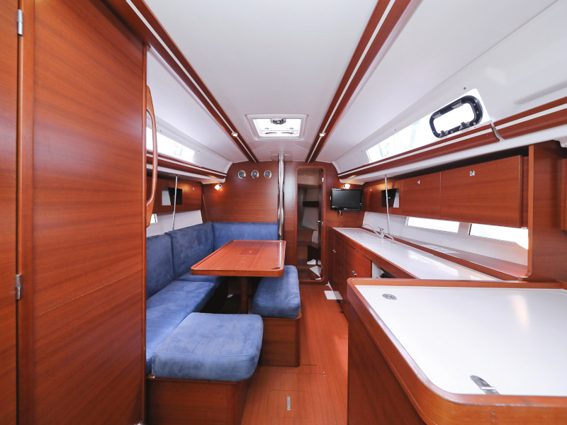 фото Dufour 380 3