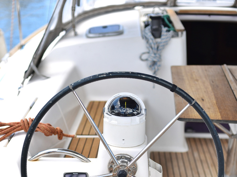 фото Dufour 380 10