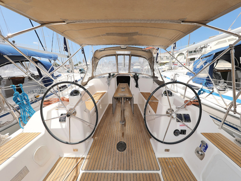 фото Dufour 380 15