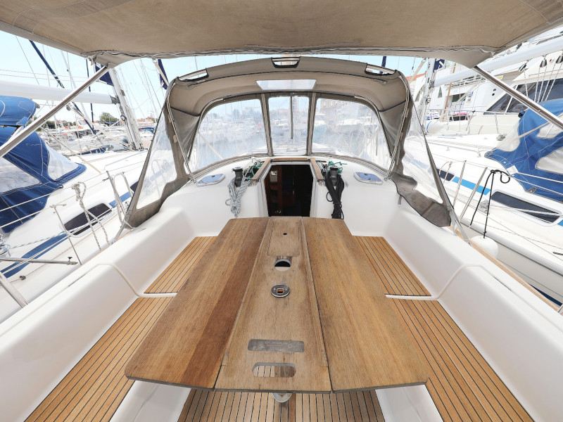 фото Dufour 380 22