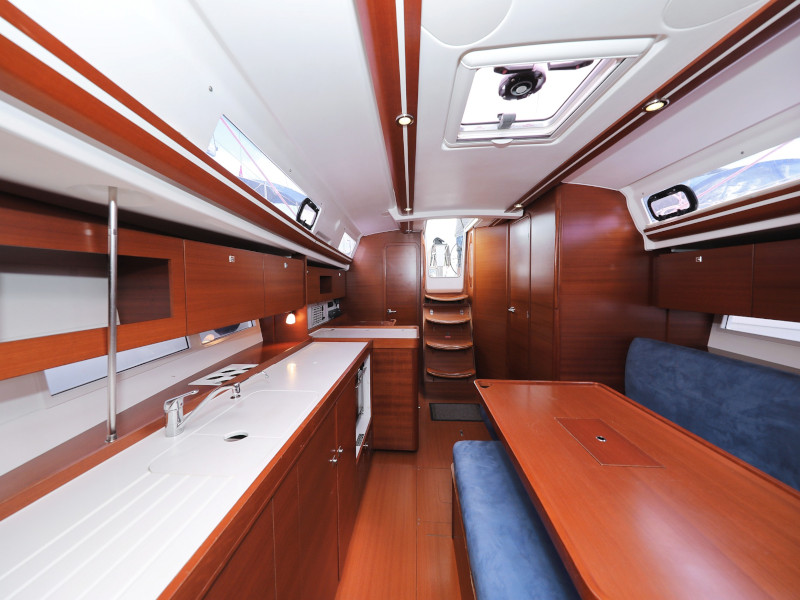 фото Dufour 380 23