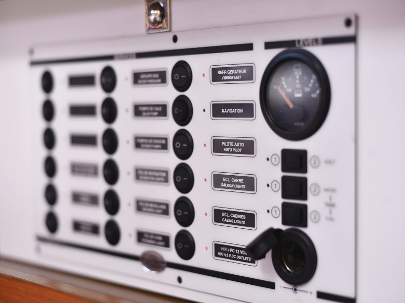 фото Dufour 380 29