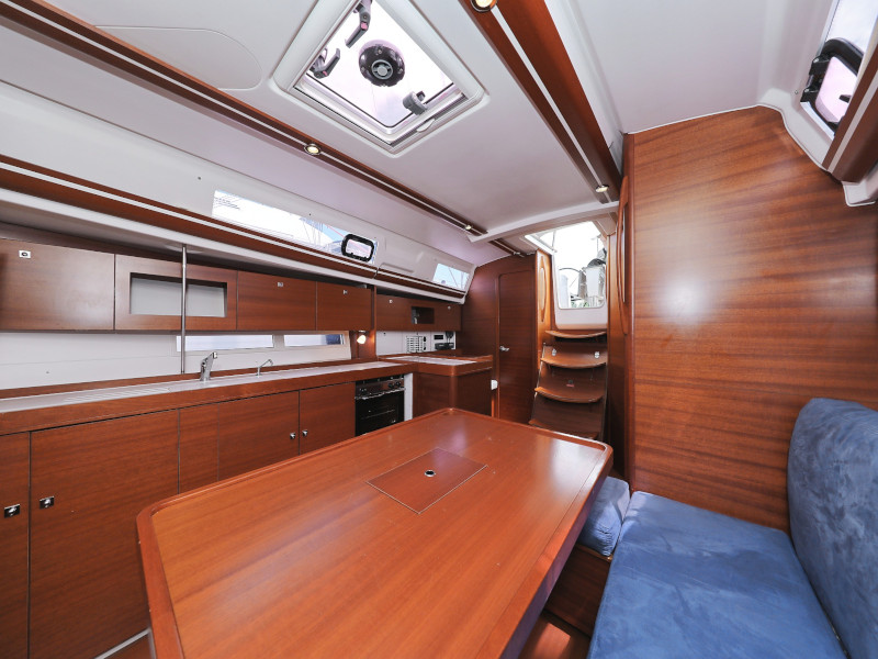 фото Dufour 380 45