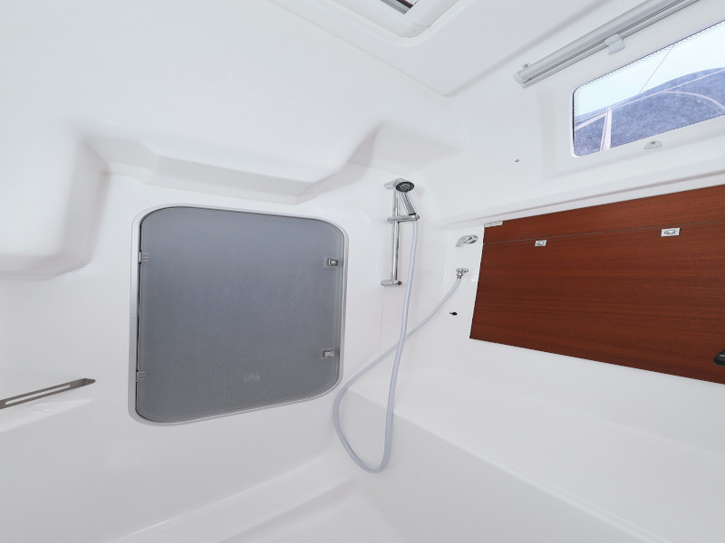 фото Dufour 380 49