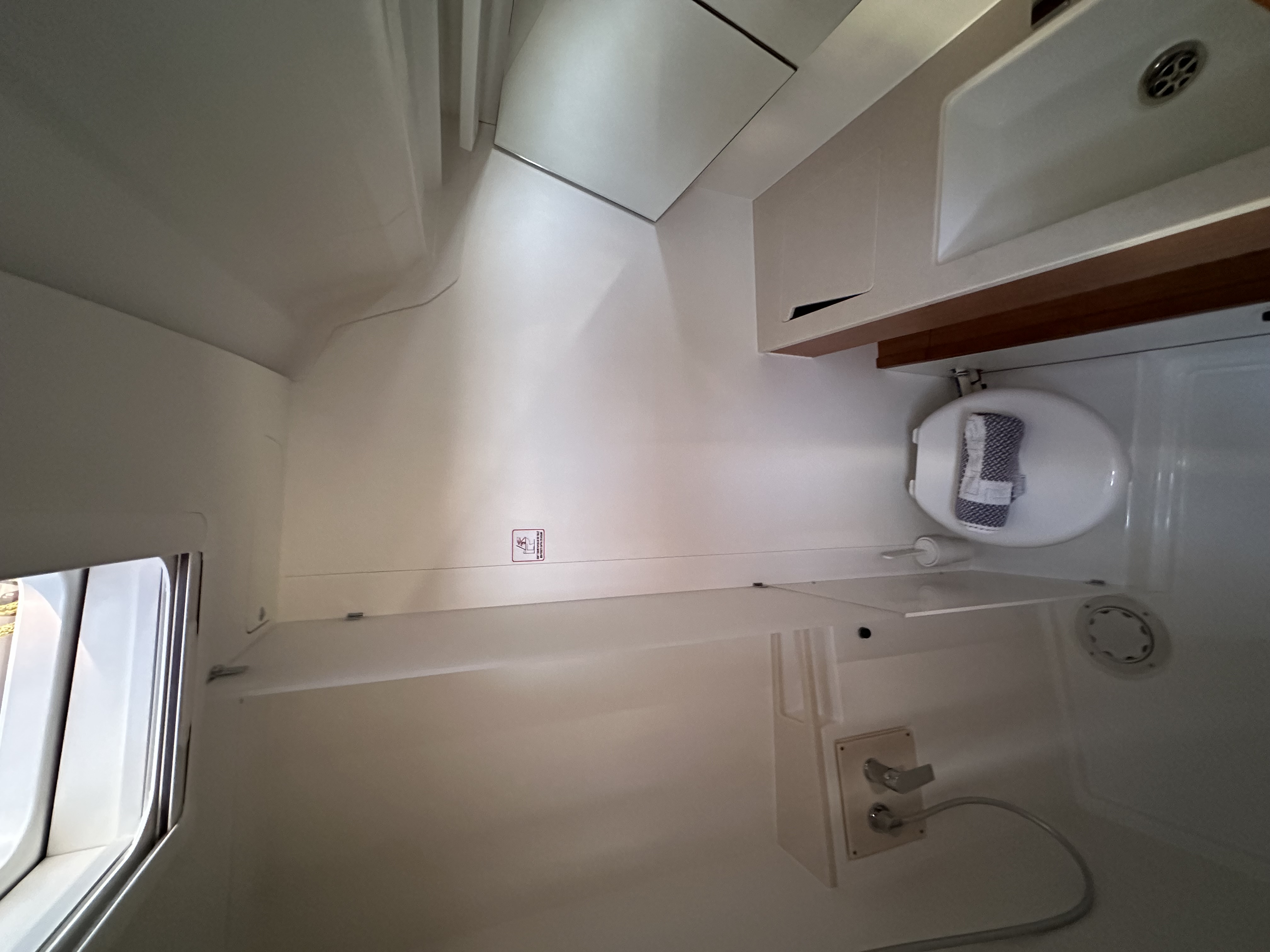 Yacht image 10