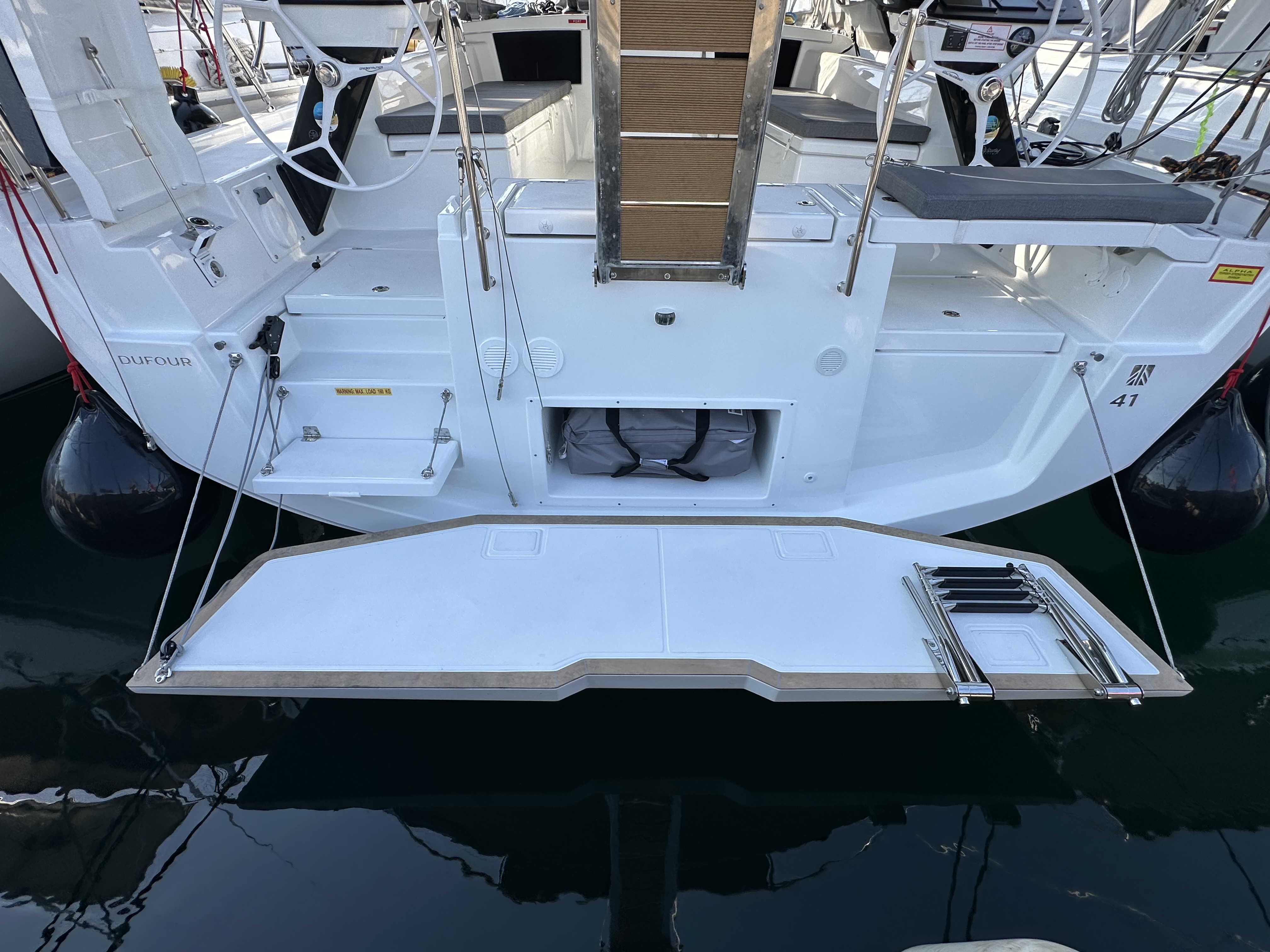 Yacht image 15