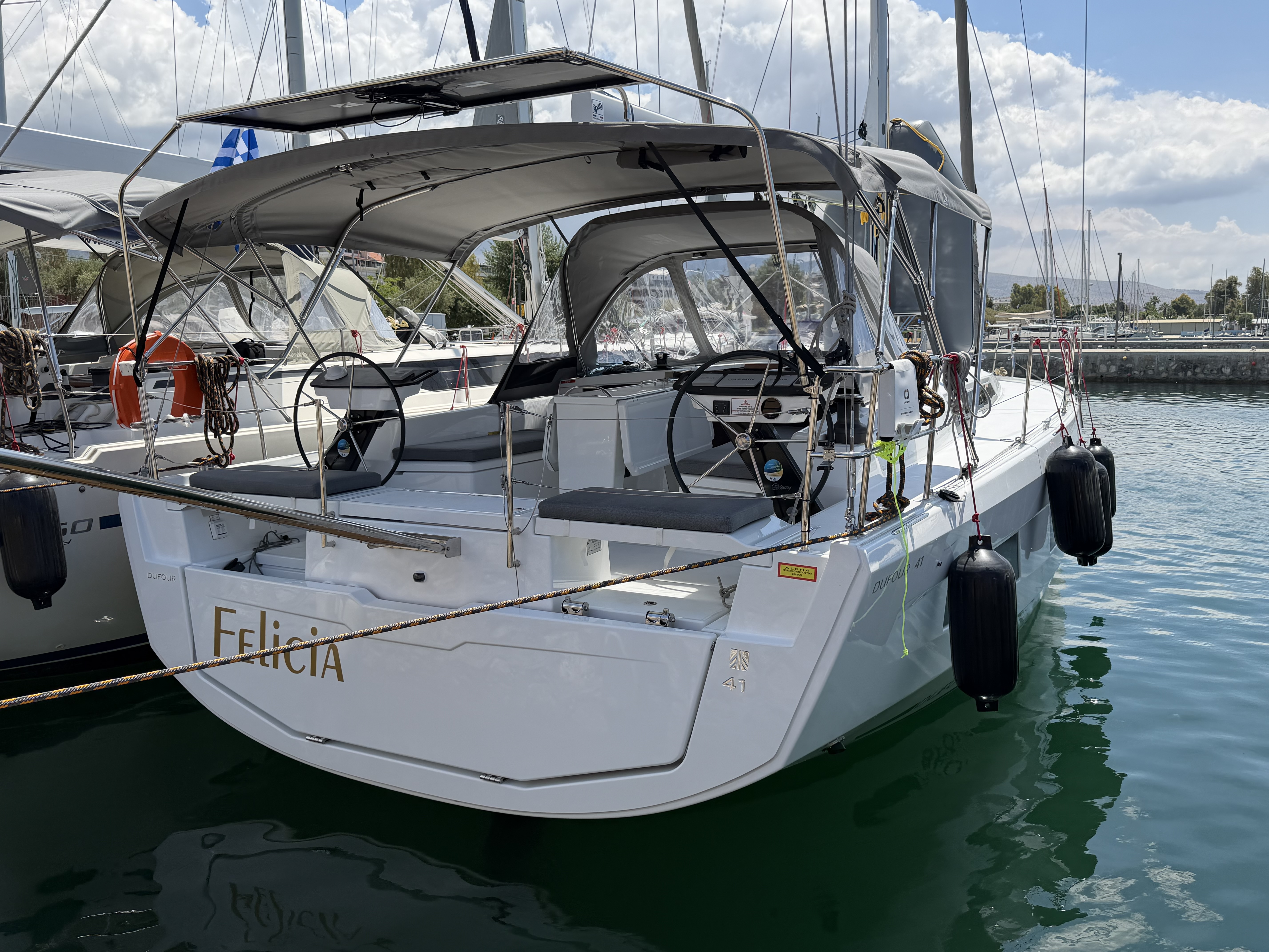 Yacht image 28