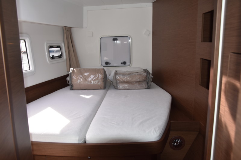 фото Lagoon 42 6