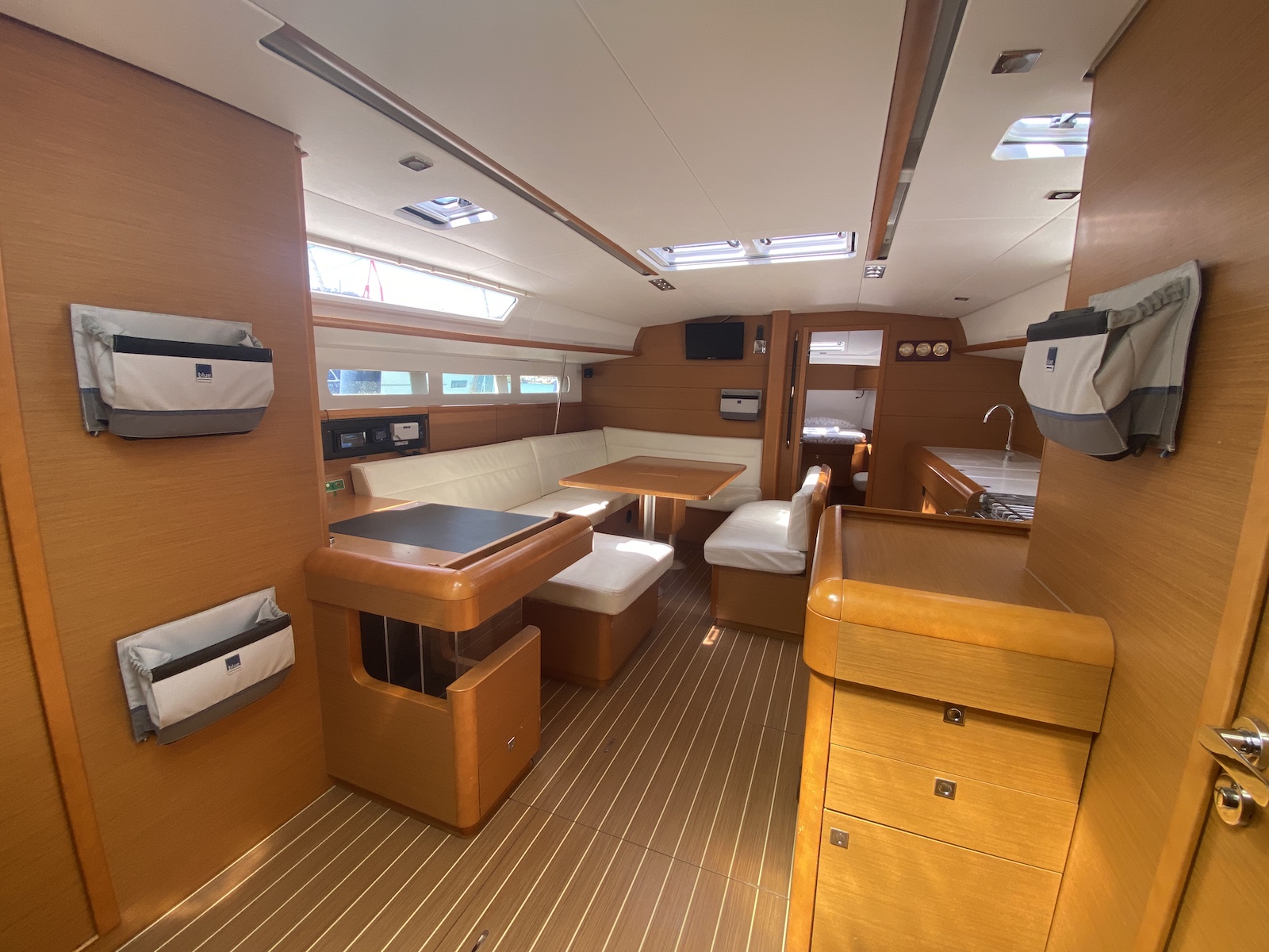 S/Y - Sun Odyssey 509 - 4 Cabins - Built 2015