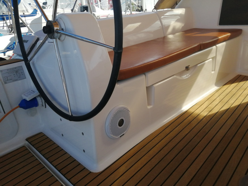 foto Dufour 382 Grand Large 37