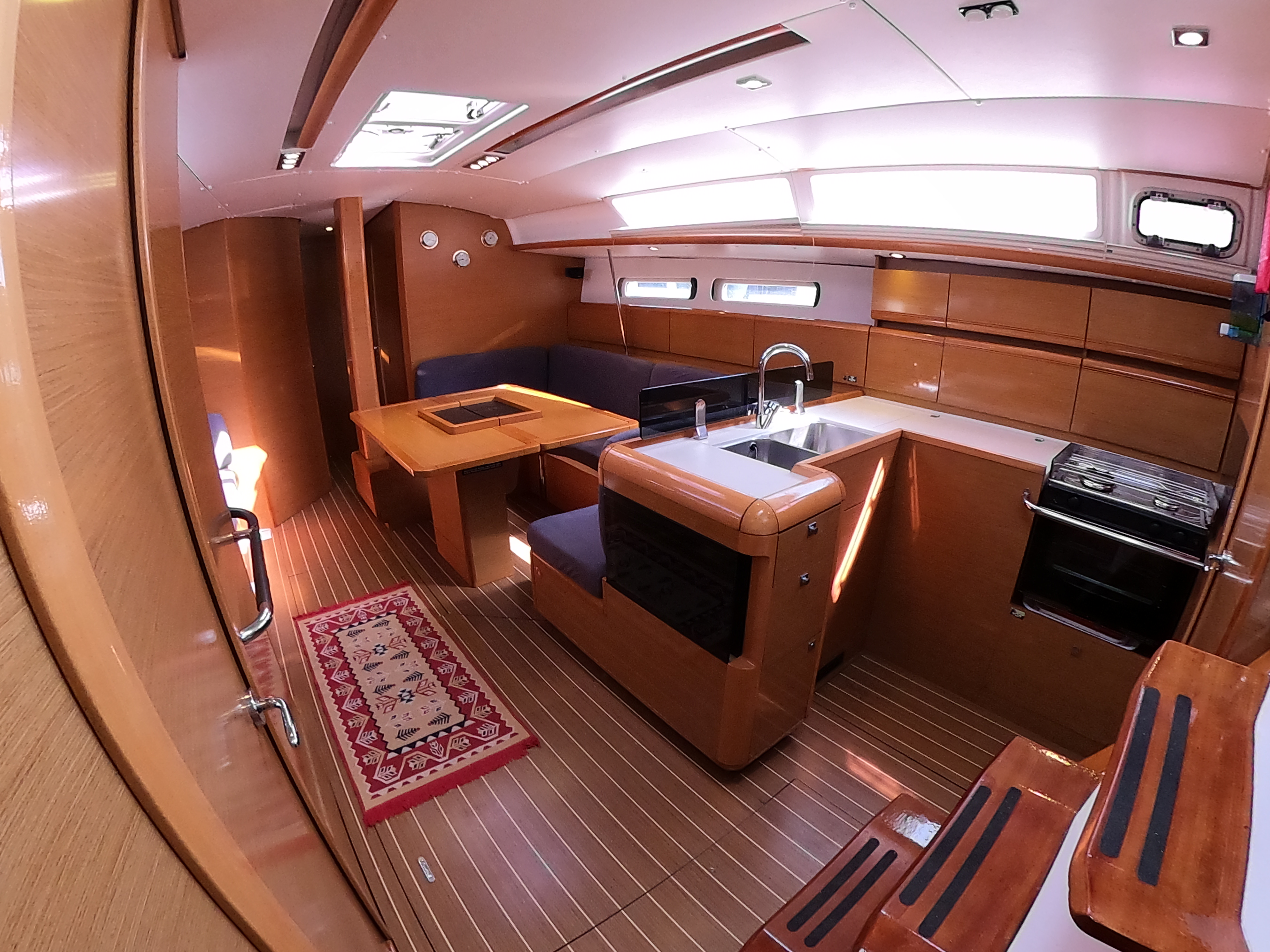 S/Y - Sun Odyssey 439 - 4 Cabins - Built 2012