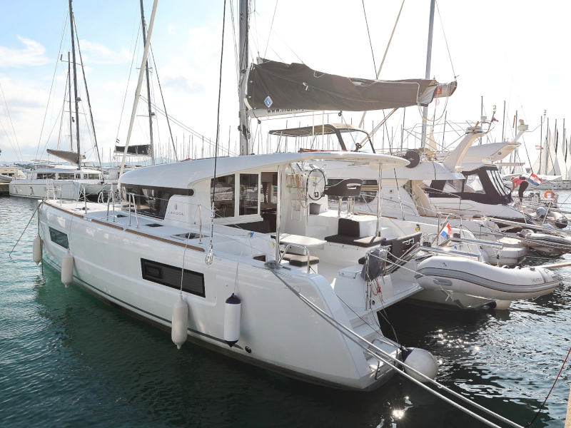 Lagoon 40 (2019) – NINA II