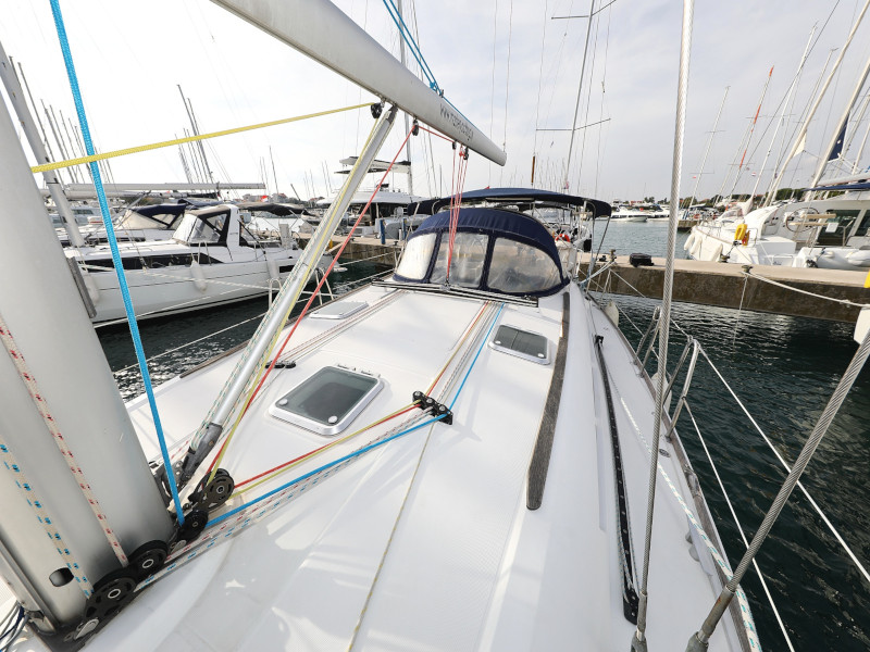 фото Sun Odyssey 45 3