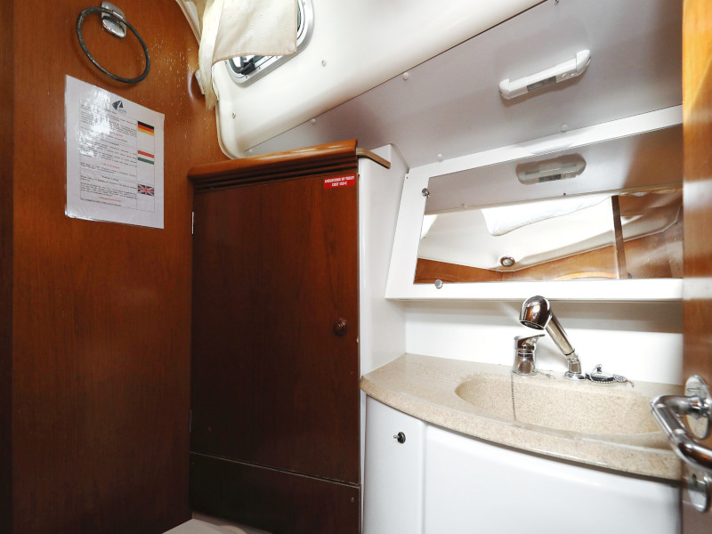 фото Sun Odyssey 45 18