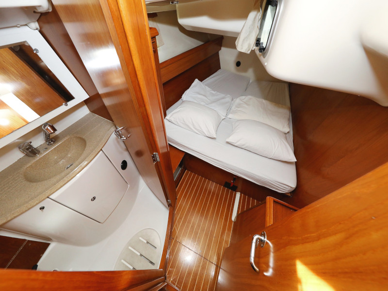 фото Sun Odyssey 45 22