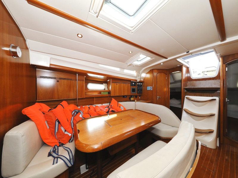 фото Sun Odyssey 45 25