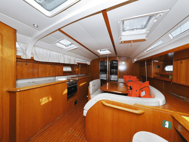 фото Sun Odyssey 45 26