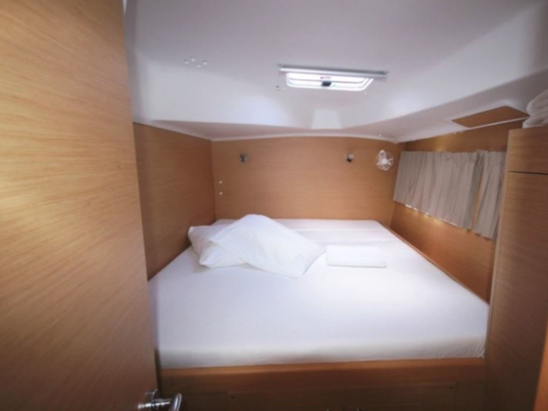 صور Lagoon 380 10