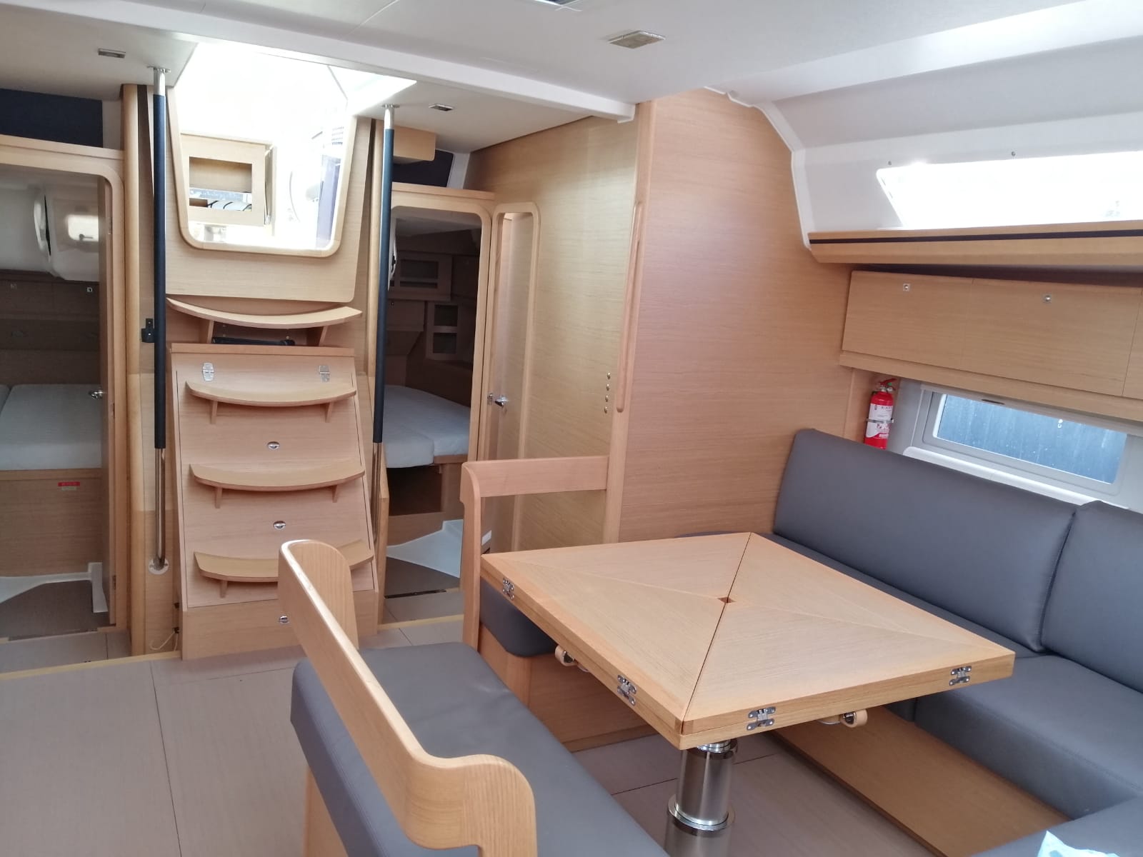 foto Dufour 390 Grand Large 3