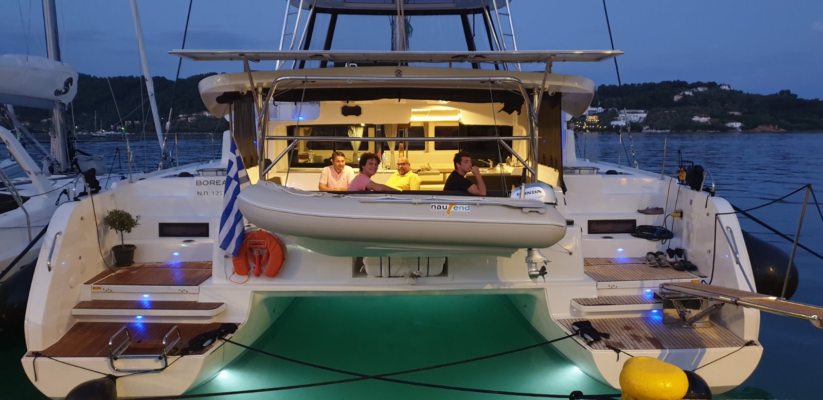 照片 Lagoon 46  16