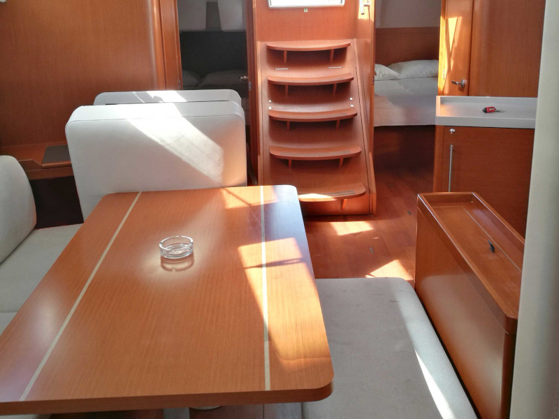 صور Oceanis 46.1 3