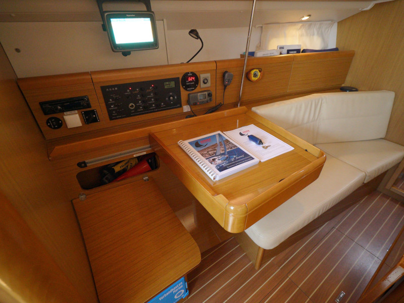 صور Sun Odyssey 36i 11