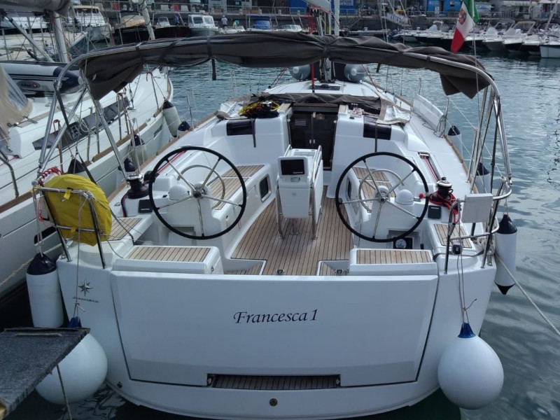 صور Sun Odyssey 419 4