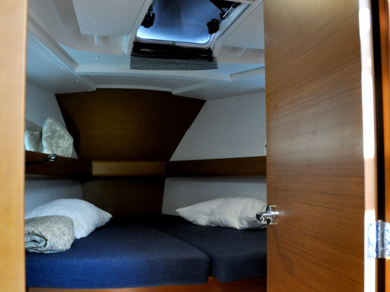 صور Sun Odyssey 419 15