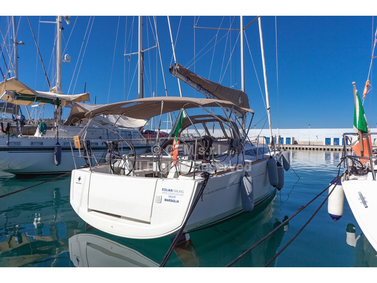 Sun Odyssey 349 “Marsiglia “, Capo d'Orlando