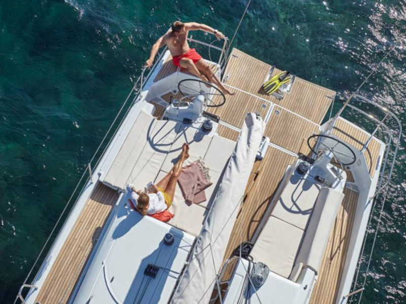صور Sun Odyssey 440 8
