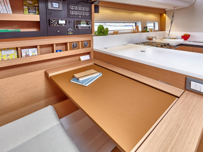 صور Sun Odyssey 440 20