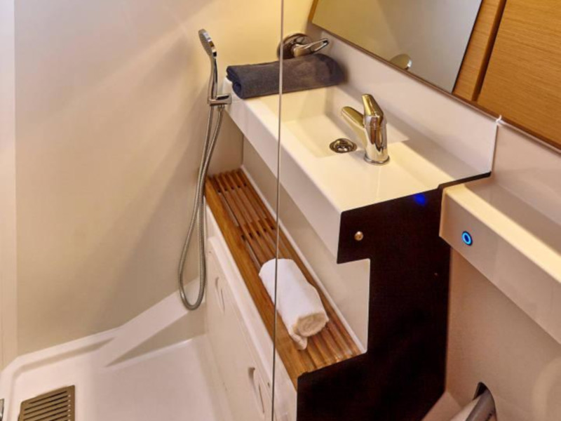 صور Sun Odyssey 440 24