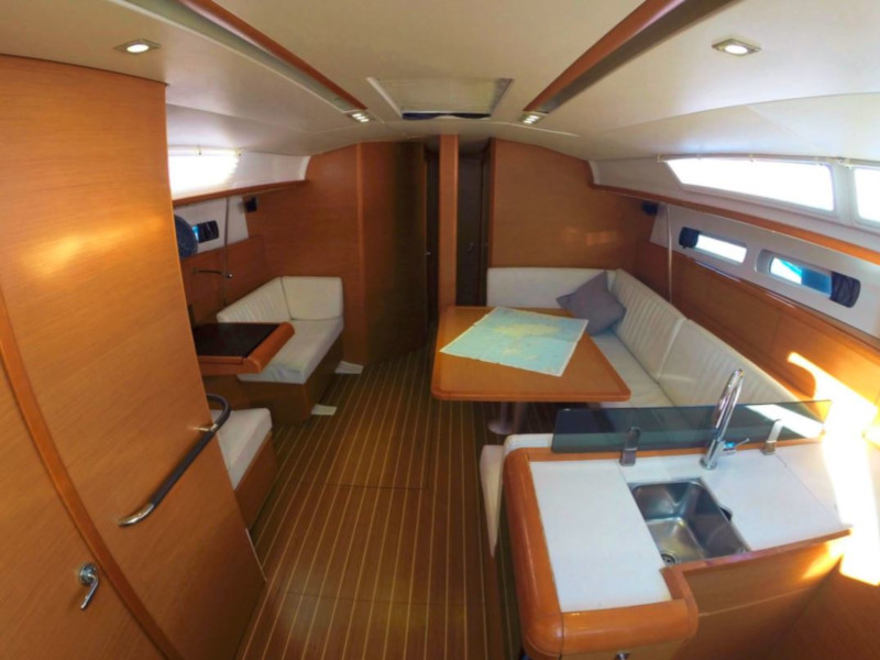 foto Sun Odyssey 439 3