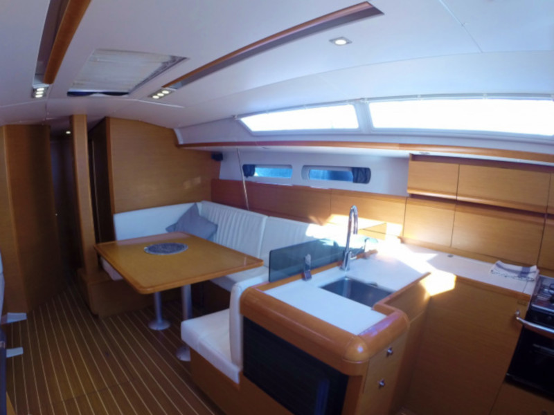 foto Sun Odyssey 439 9