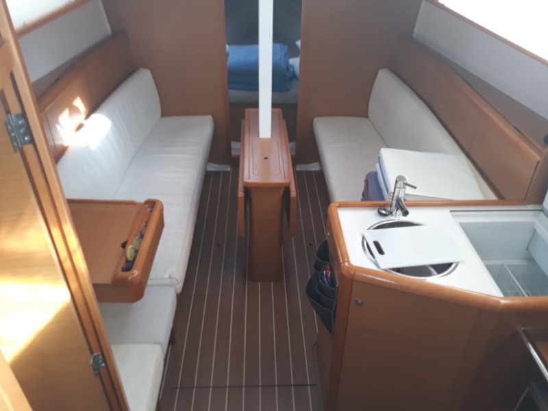 Interior image Arosa / Sun Odyssey 33i[G]