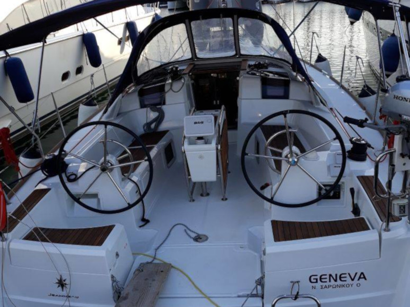  Geneva / Sun Odyssey 389[G]