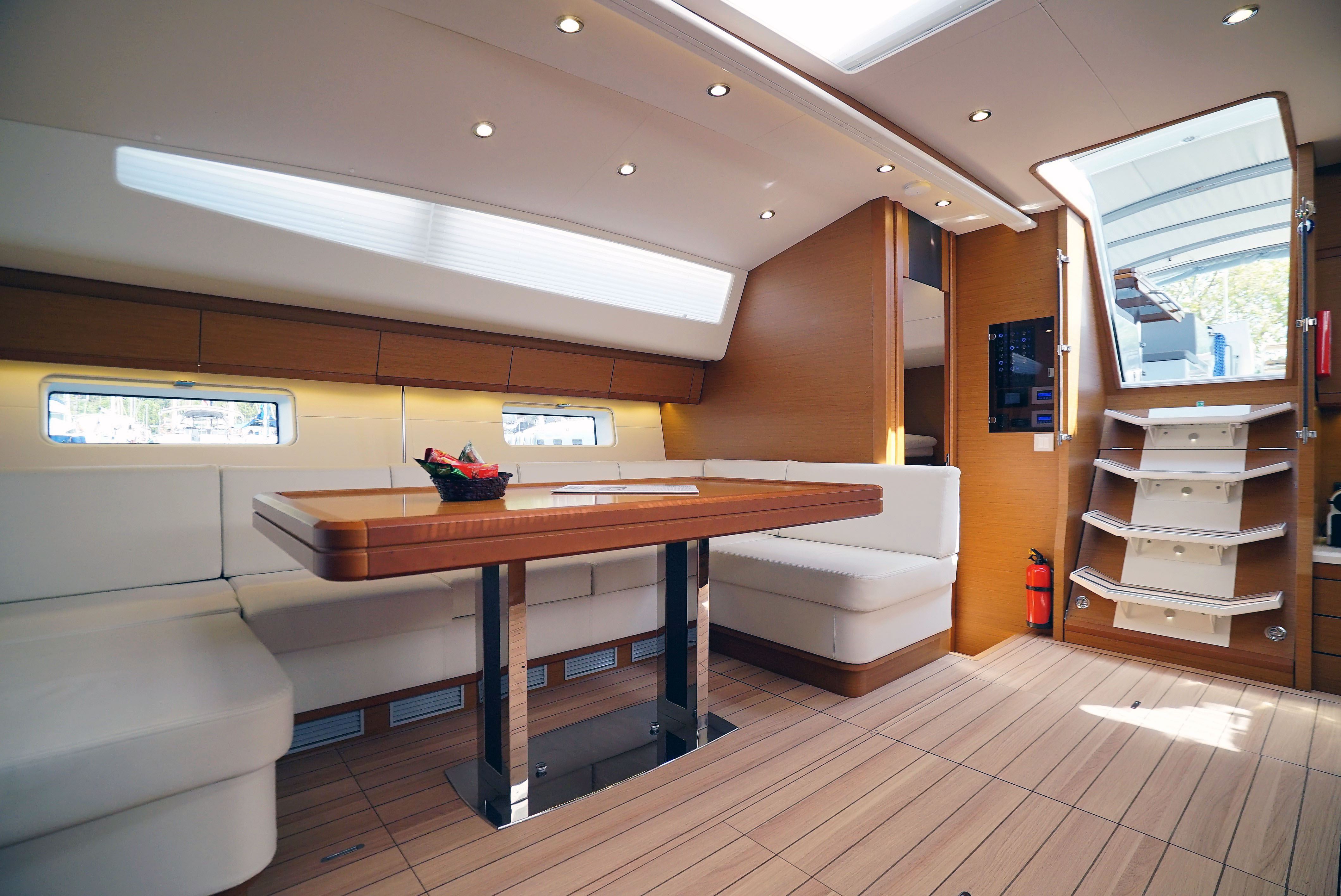 صور Jeanneau 64 6