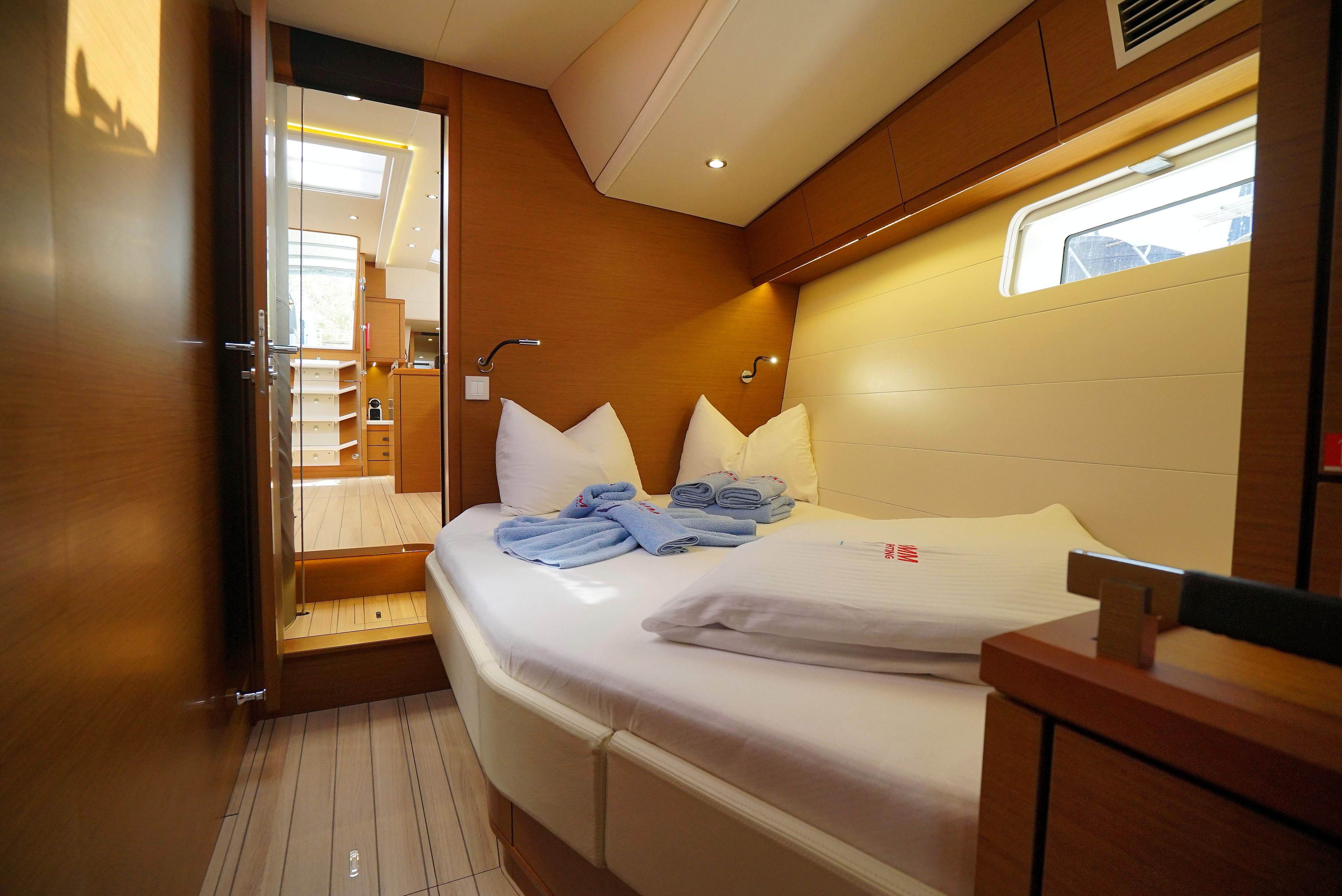 صور Jeanneau 64 7