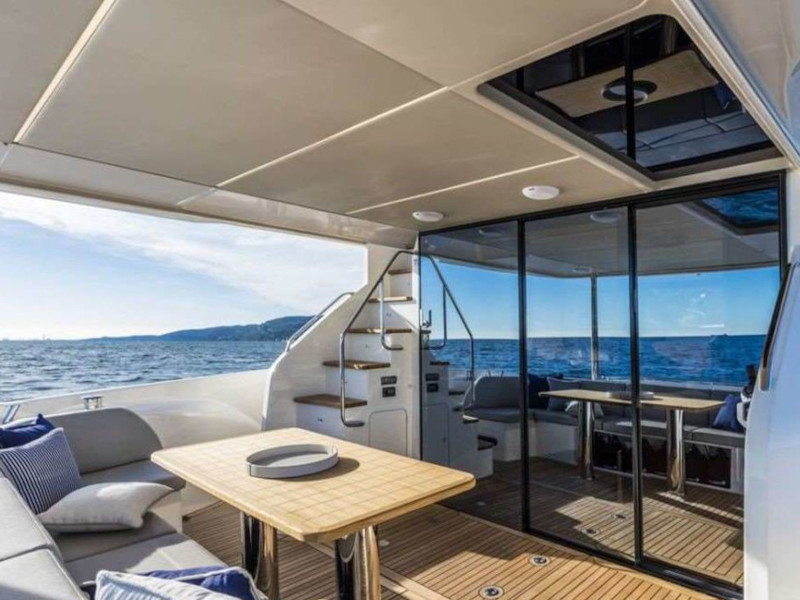 photo Absolute 58 10