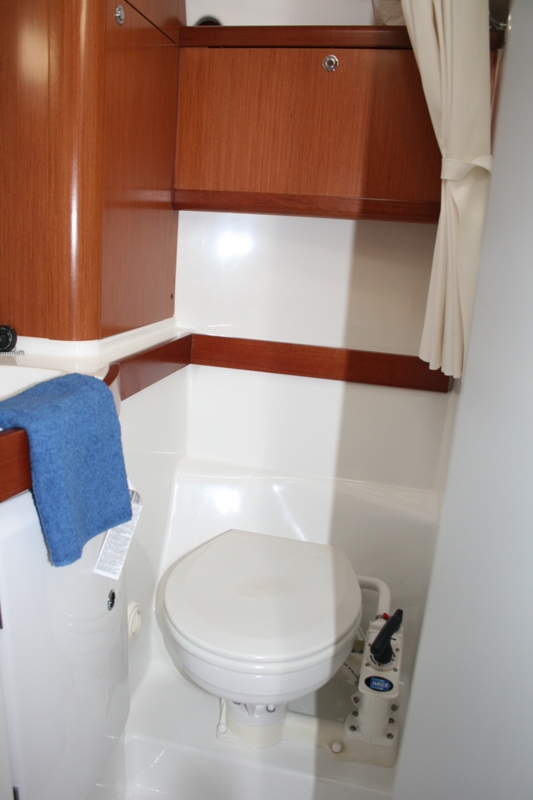 صور Oceanis 40 13