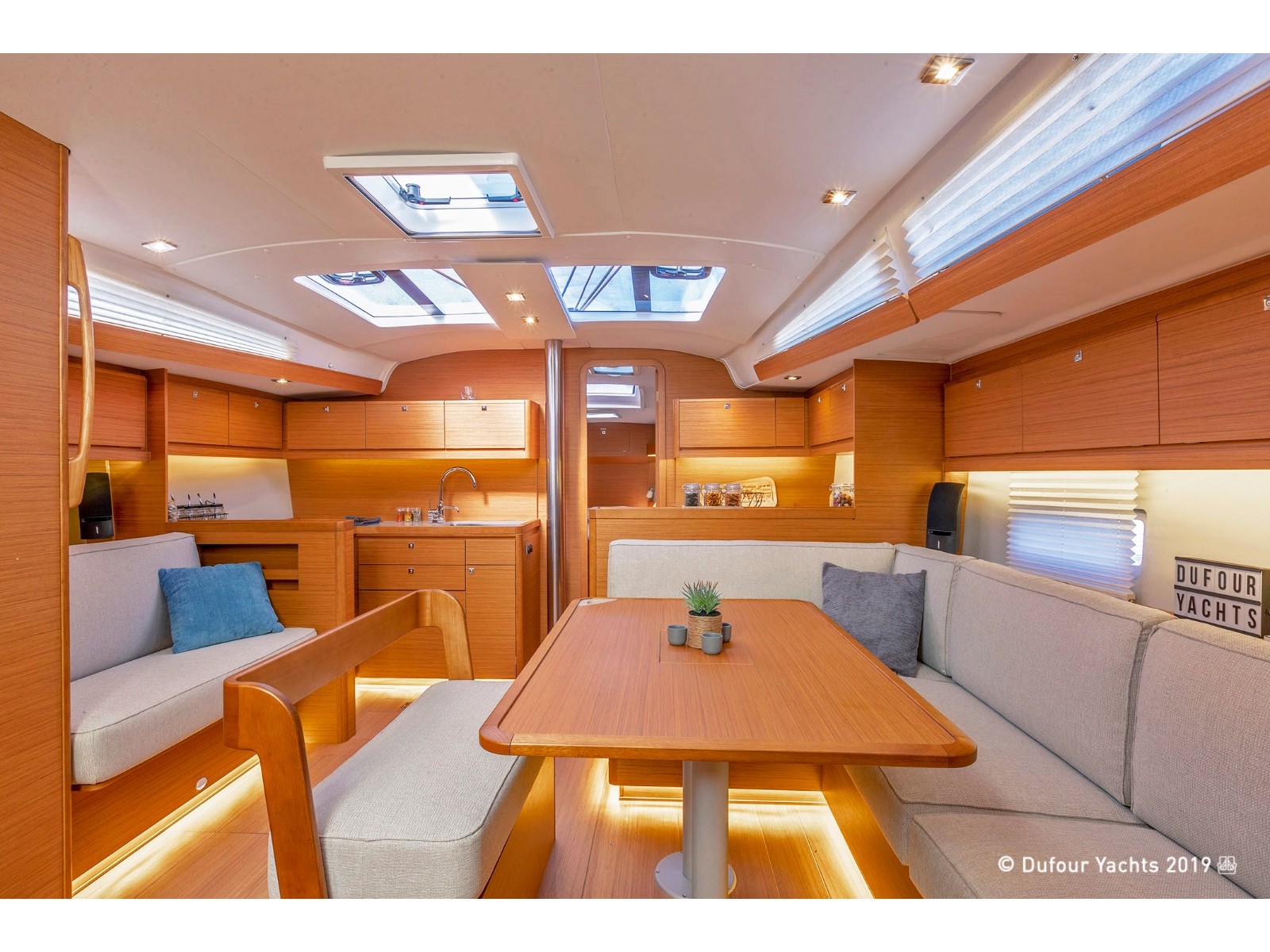 S/Y - Dufour 430 - 4 Cabins - Built 2022
